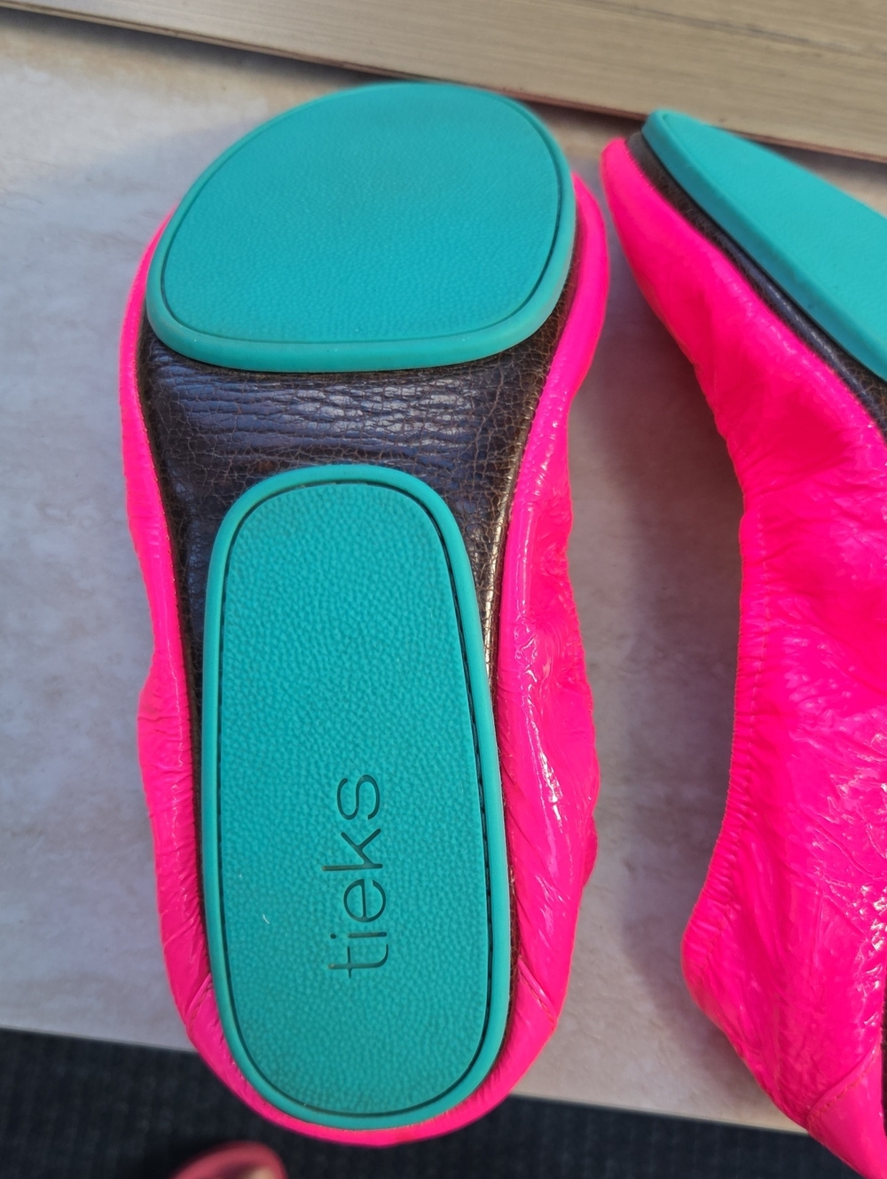 Tieks Pop Pink Ballet Flats Size 10 Offers Welcome!! - Picture 8 of 15
